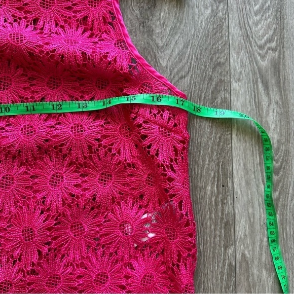 Forever 21 Pink Crochet Top Size Small - Picture 5 of 6